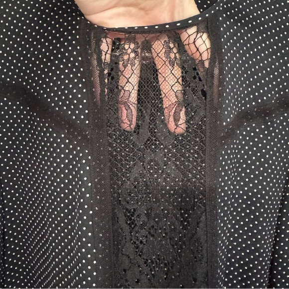 A.L.C. Black Polka Dot 100% Silk Jerry Blouse - Picture 5 of 13